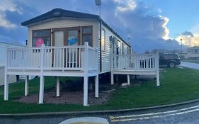 Luxury 6 Berth Caravan, Marton Mere